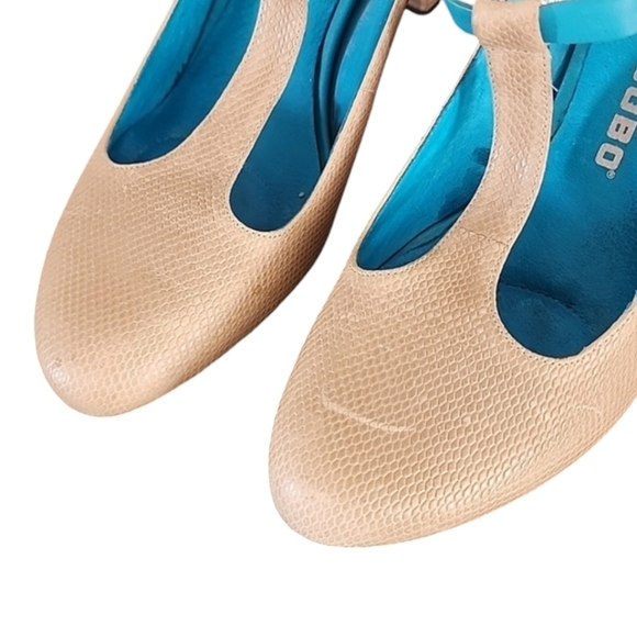 TSUBO Mary Jane T-strap Heels 40 9 Textured Slingback Industrial Retro Vintage - Picture 15 of 17